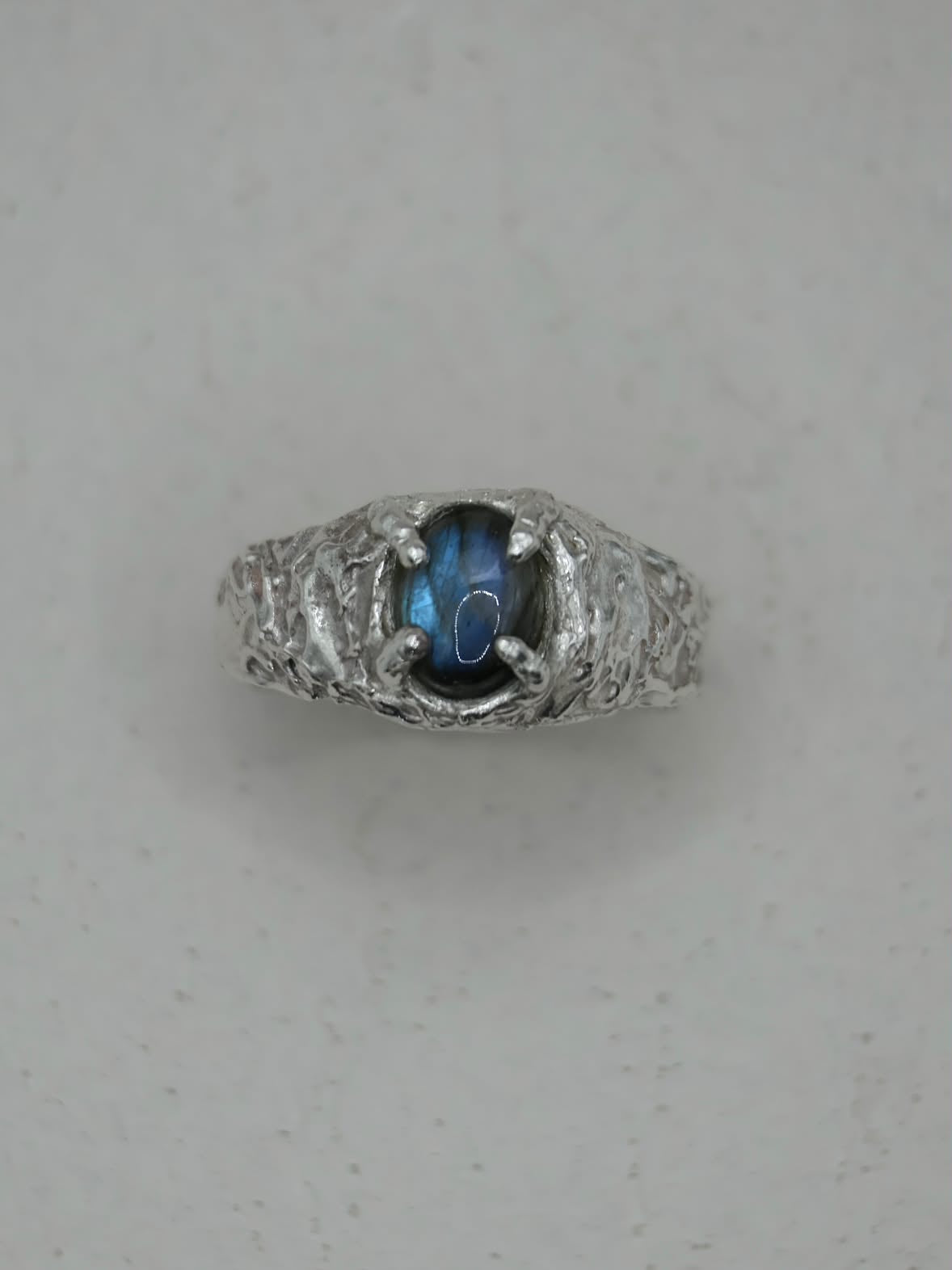 LABRADORITE RING