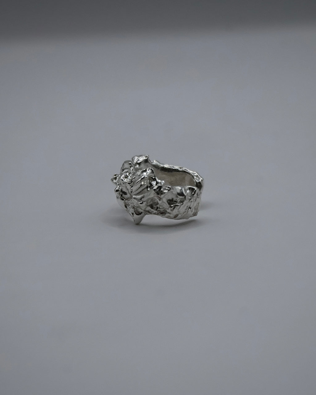 ANOMALY EAR CUFF